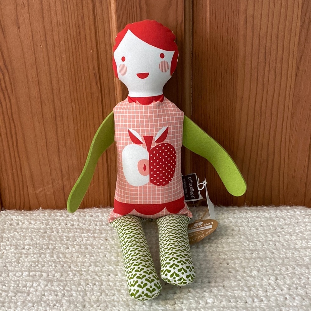 NEW Petit Collage 100% Organic Cotton Apple of my Eye Stuffed Baby Doll